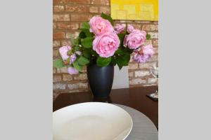 Cosy and Peaceful Maisonette with Terrace, Kidderminster