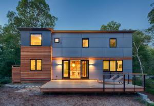 Four-Bedroom House room in New Listing! Spacious New-Build near the Beach home