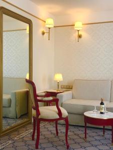 Hotels Hotel Mayfair Paris : Chambre Familiale