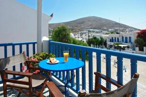 Artemis Rooms Folegandros Greece