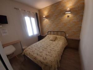 Hotels Hotel Saint Florent : photos des chambres