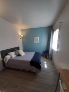 Hotels Hotel Saint Florent : photos des chambres
