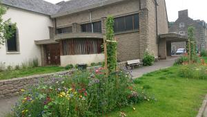 Au calme sur le port de plaisance et le GR34