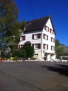 Lenard Charles Bed & Breakfast - Juvigny-sous-Andaine