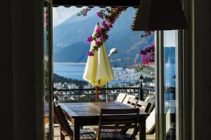 Hideaway Penthouse Apartment