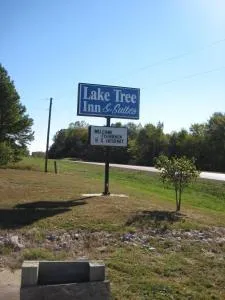 Lake Tree Inn & Suites - Makanda