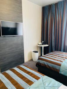Deluxe Twin Room room in Status Hotel
