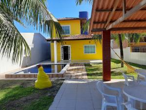 Casa à beira-mar, piscina