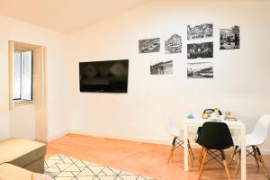 137 Private family home -8 min from historic center