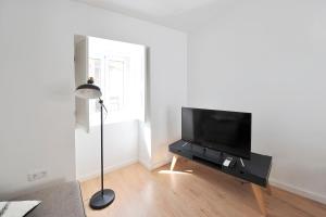 137 Private family home -8 min from historic center