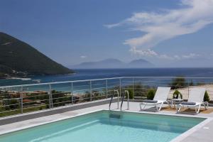 Off White Villas Lefkada Greece