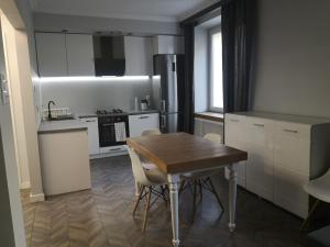 APARTAMENT MERLIN M w CENTRUM KIELC