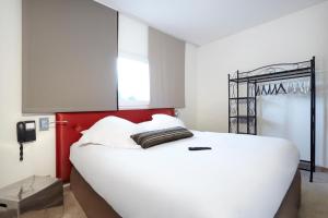 Hotels Kyriad Frejus - Centre : photos des chambres