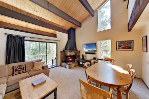 Three-Bedroom Apartment room in Henry’s Tahoe Hideaway w/ Pool Sauna & Tennis condo
