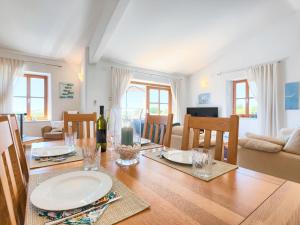 Holiday Home Nini by Interhome