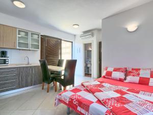 Apartment Villa Alpa-5 by Interhome 