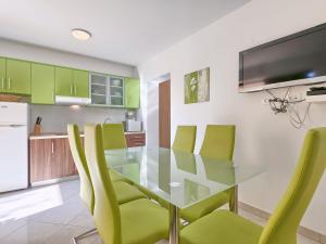 Apartment Villa Alpa-2 by Interhome