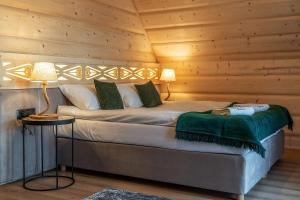 Osada Guty - każdy domek posiada prywatne jacuzzi na wyłączność, w cenie pobytu