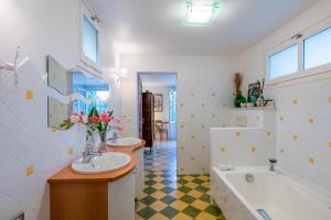 Maisons de vacances La Villa ioanes : photos des chambres