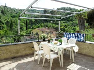 Apartment Casa Petrella - DOL137 by Interhome