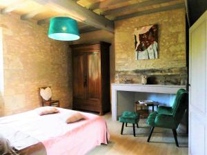 B&B / Chambres d'hotes Presbytere d'Arpentian : photos des chambres