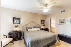 Four Seasons Of Romar #101 East