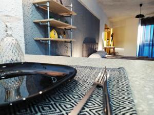 21 Suites Deluxe Stay Near The Airport