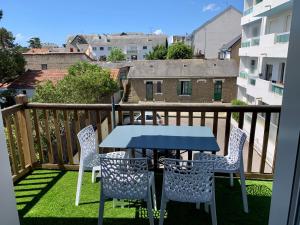 Appartements LA BAULE - COUP DE COEUR – T3 - Tout a Pied : Appartement 2 Chambres