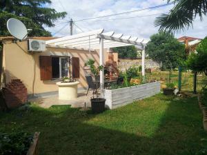 Apartments Anica with Parking