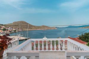 Villa Niovi Halki-Island Greece