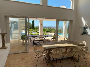 Luxury Villa, Ocean View, Private Heated Pool