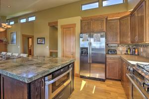 Luxe Coastal Haven with Bay Views and Hot Tub