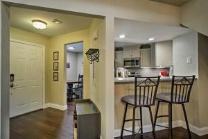 5 Mi to Dtwn & Strip! Branson Condo w Indoor Pool