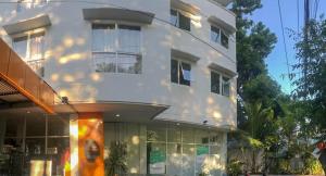 RedDoorz Hostel @ Manado Green Hostel