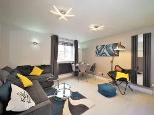 Contemporary Boutique 4 Sleeper Eton High Street - Eton