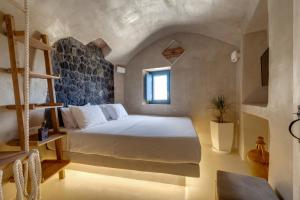 Pasithea Suites Santorini Greece