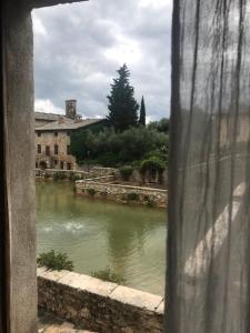 Appartamento con Vista Piscina