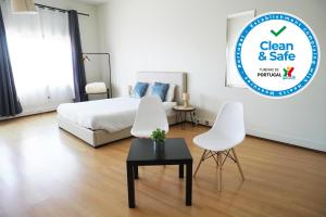 Oporto Trindade Residence