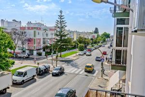 Plaza de Toros 3-Bedroom Apartment with Balcony