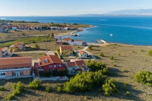SeaSide Apartments Vir