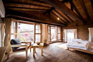 Imperial Duplex In Old Patan