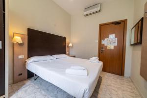 Double or Twin Room room in YellowSquare Rome