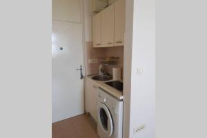 Studio apartment KIKI with a sea view, free WiFi, for 2 persons