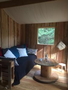 Tentes de luxe cabane de l'Ecureuil : photos des chambres