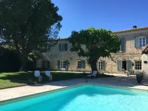 马斯阿梅林住宿加早餐旅馆 - 塔拉斯孔