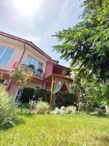 Casa Constantin si Elena ( Adults only )