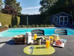 CHEZ NOUS - 小勒尚