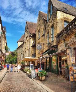 Appartements Rouge Passion : Appartement Supérieur