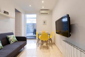 AB Rossello Center Terrace