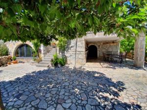 Villa Diny with Pool